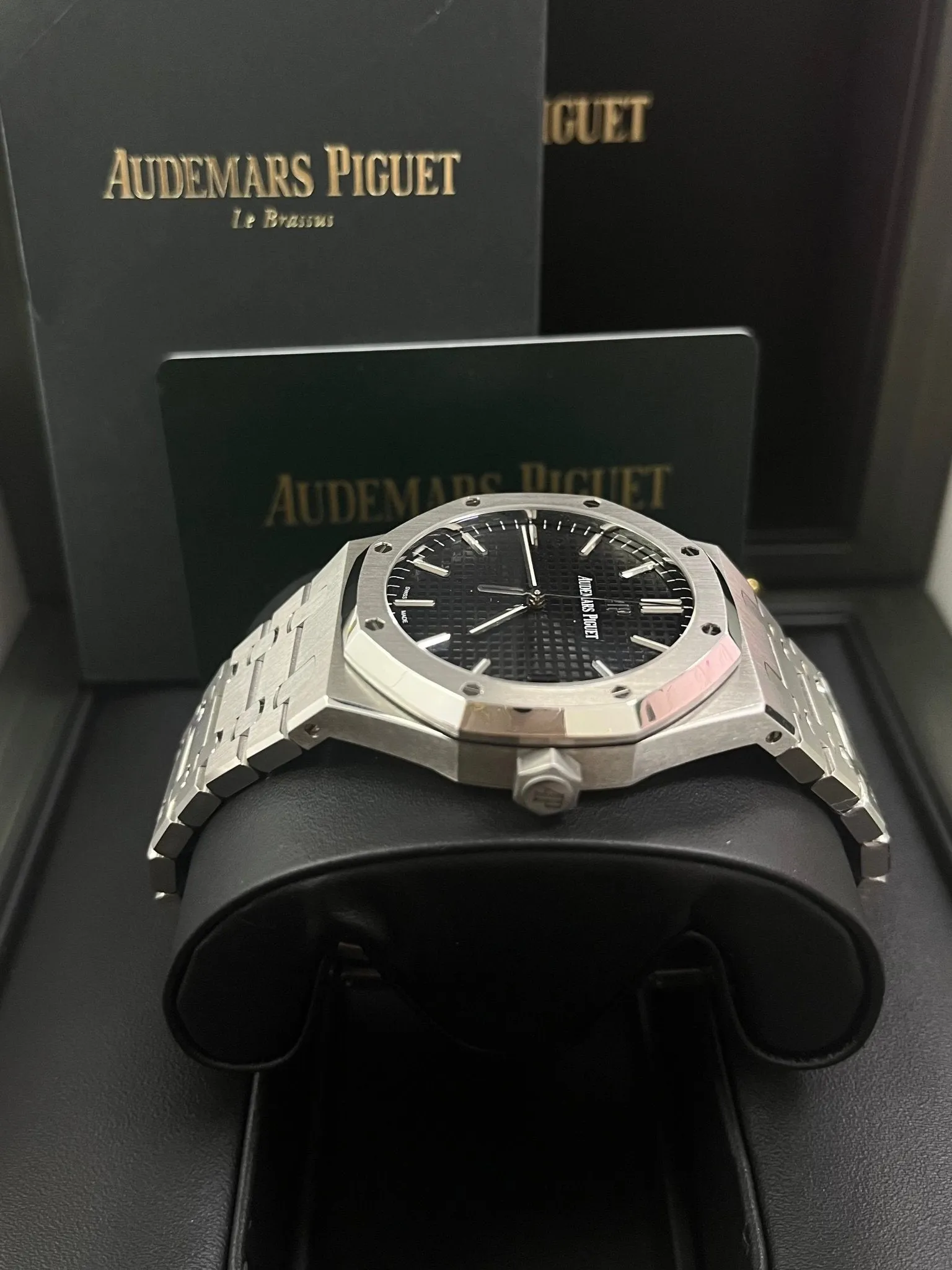 Audemars Piguet Royal Oak Selfwinding/ Stainless Steel/ Black Dial (Ref# 15500ST.OO.1220ST.03)