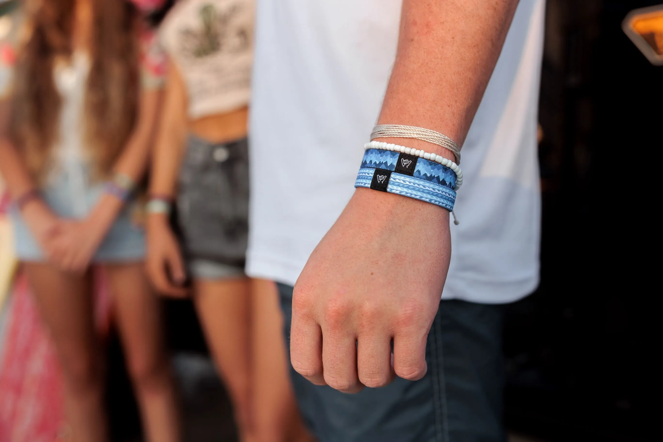 Frosted Palms Wristband Bracelet