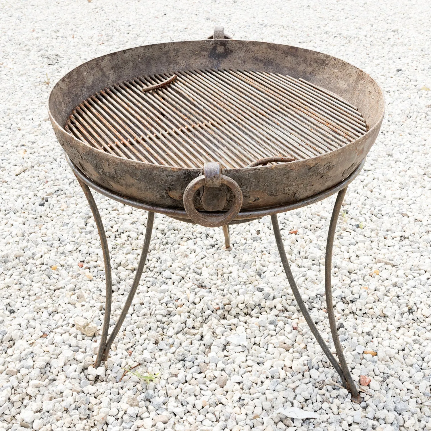 Small Cast Iron Kadai Fire Bowl or Fire Pit with Iron Hairpin Legs Base, 32.5"