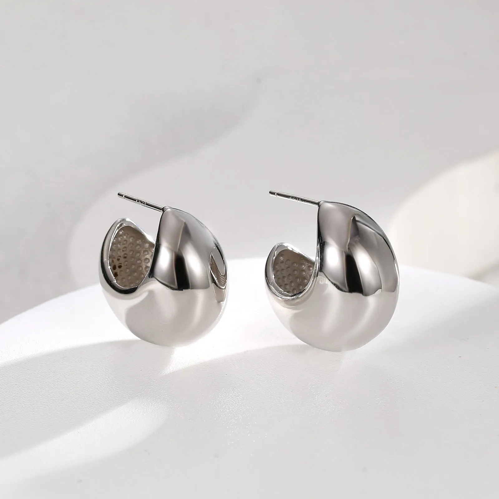 Style three-dimensional moon bud mirror style s925 silver needle simple earrings