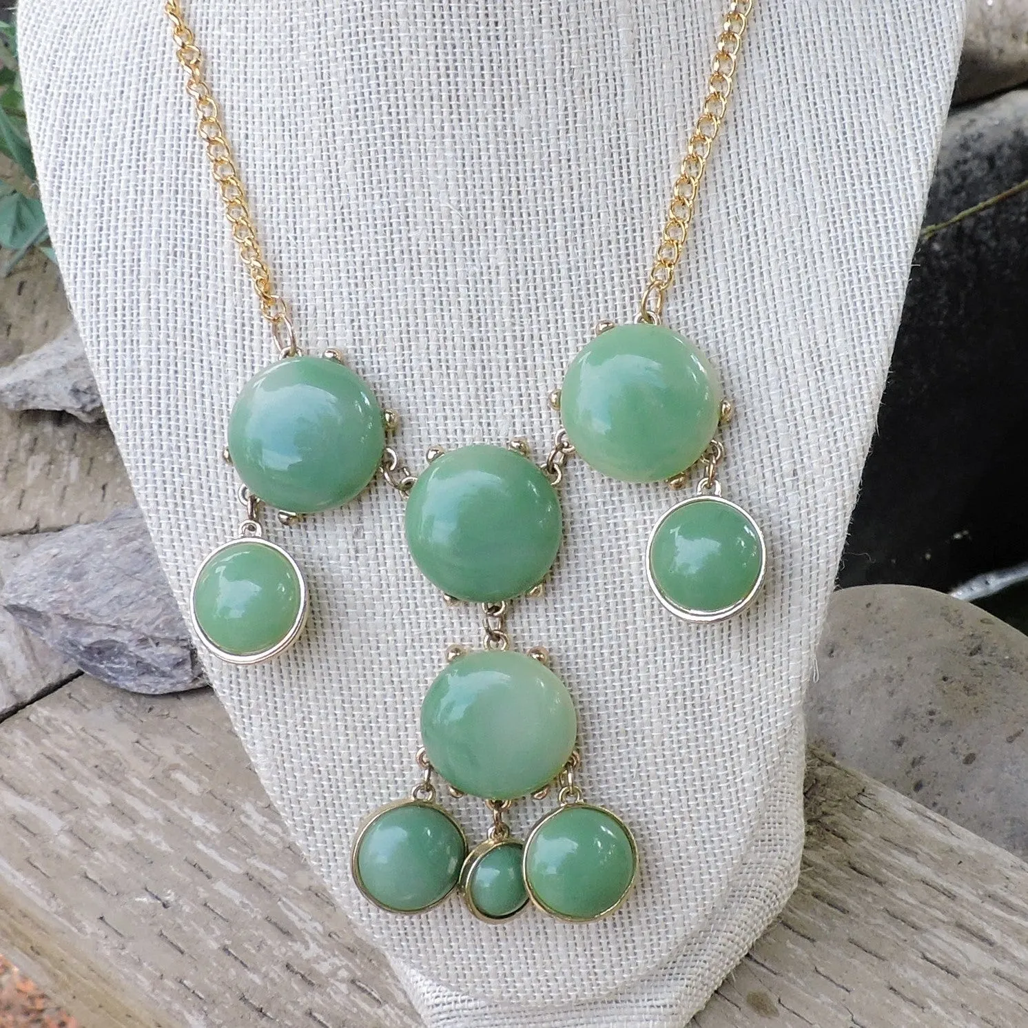 Variegated Green Stone Choker/Necklace