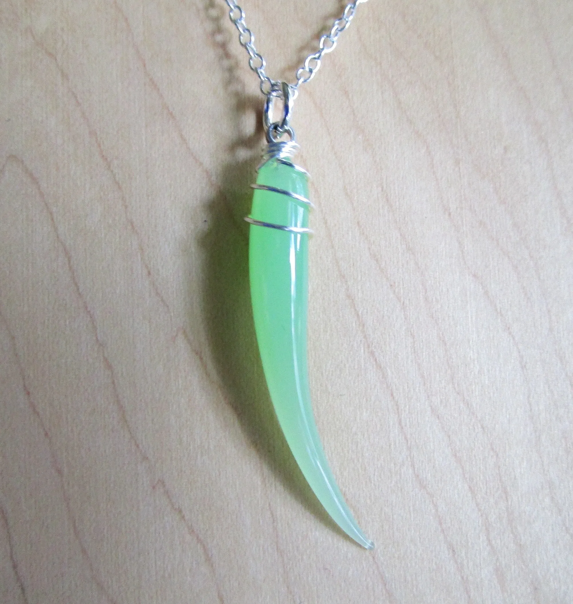 Vintage Green Opaline UV Vaseline Glass Horn Pendant Necklace